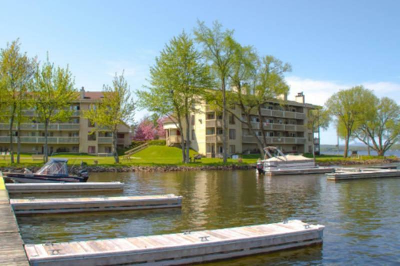 Condo De L'Oberge Magog Exterior photo