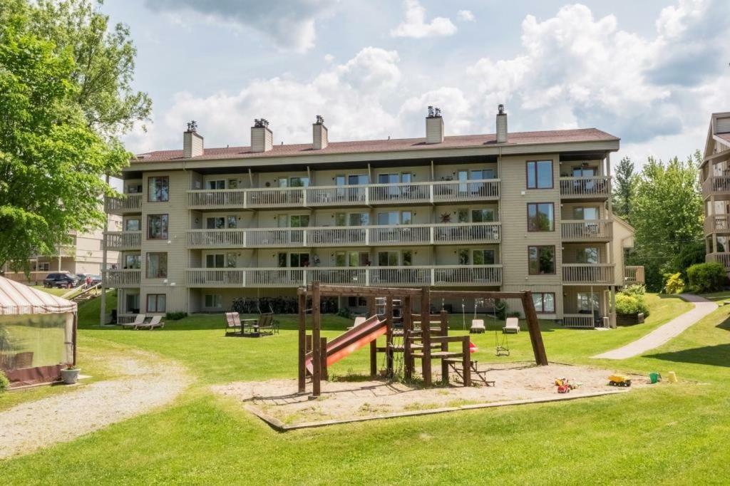 Condo De L'Oberge Magog Exterior photo